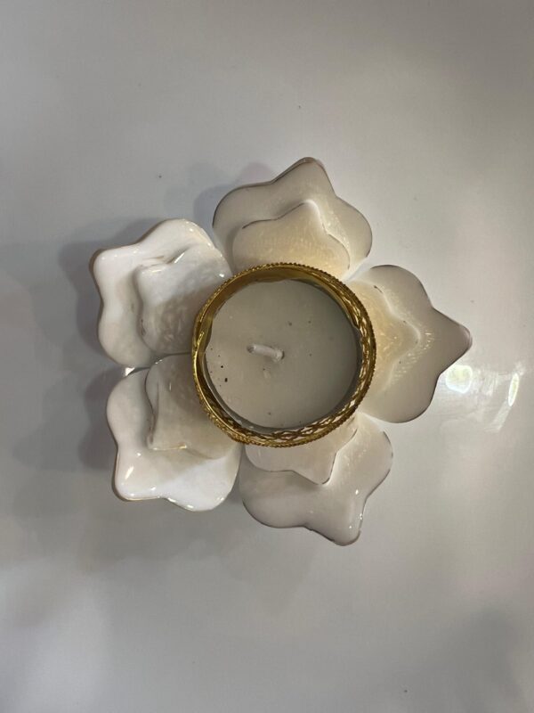 Flower Shaped Resin Candle Holder