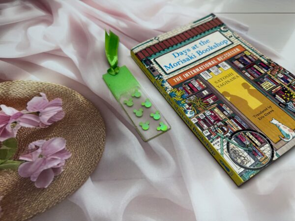 Bookworm's Buddy Bookmark